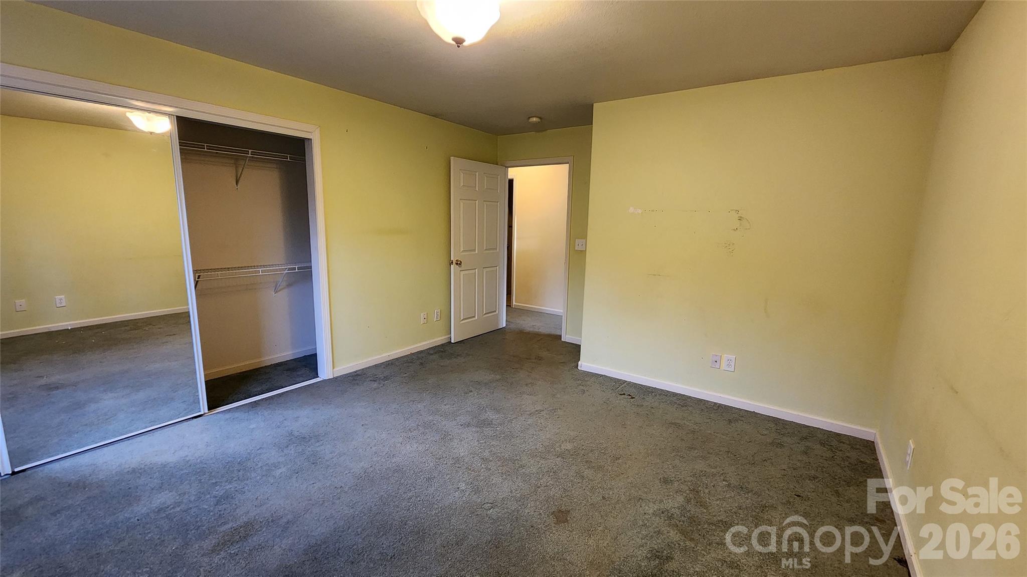 200 Park Place — Morganton