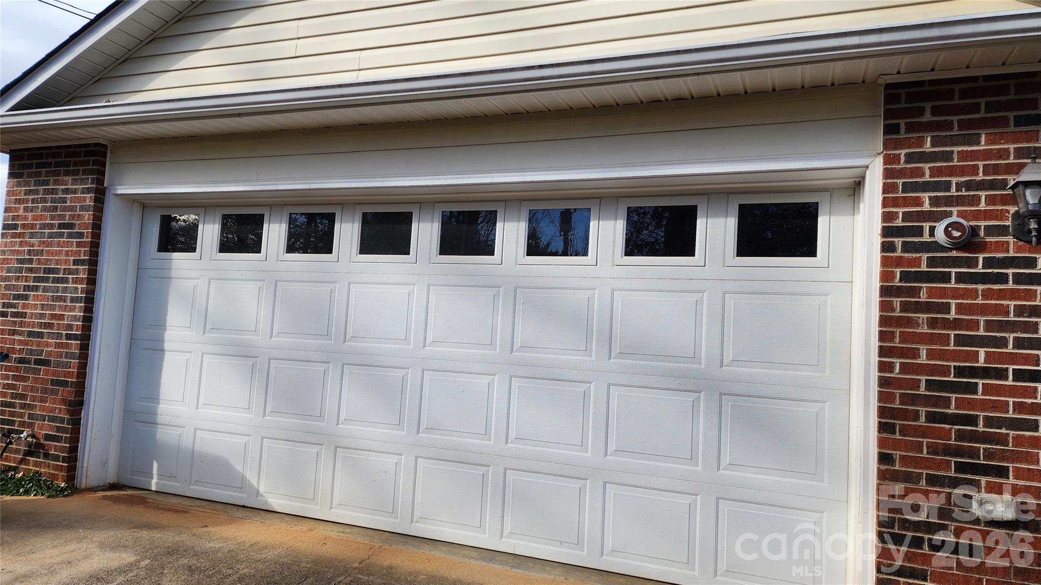 200 Park Place — Morganton
