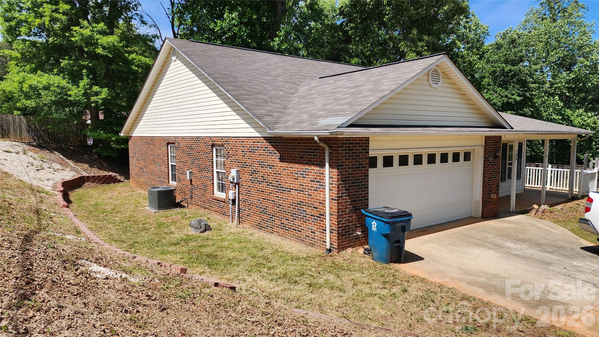 200 Park Place — Morganton