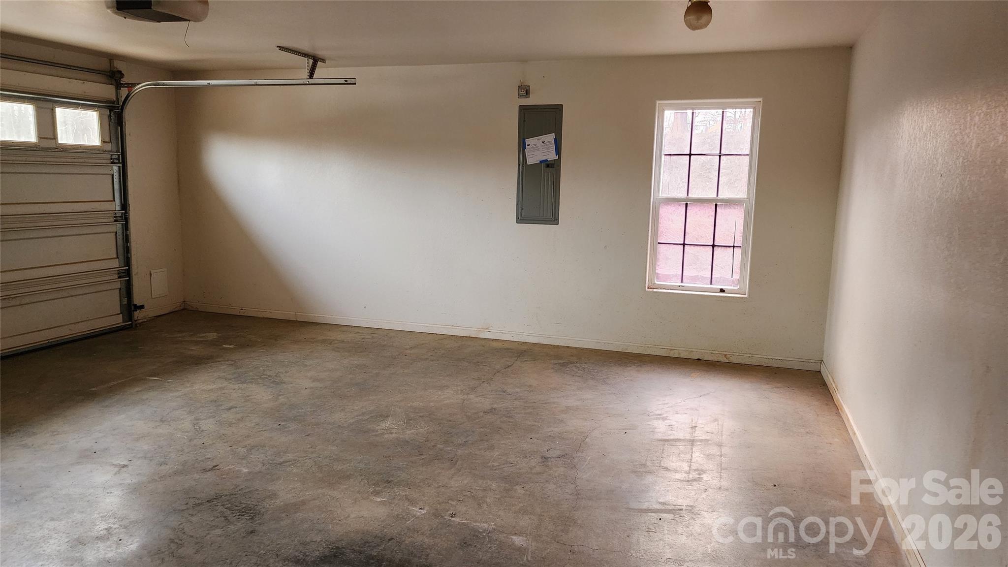 200 Park Place — Morganton