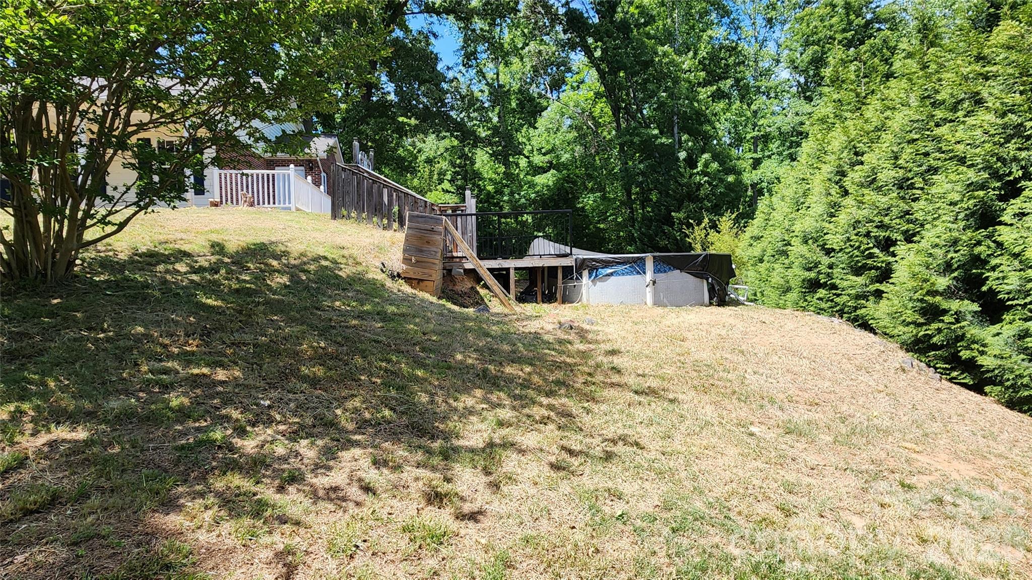 200 Park Place — Morganton