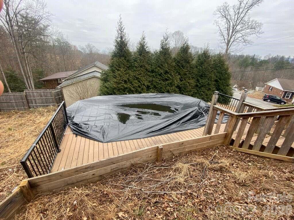200 Park Place — Morganton
