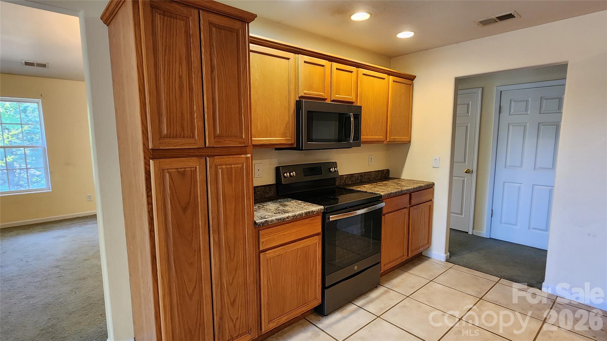 200 Park Place — Morganton