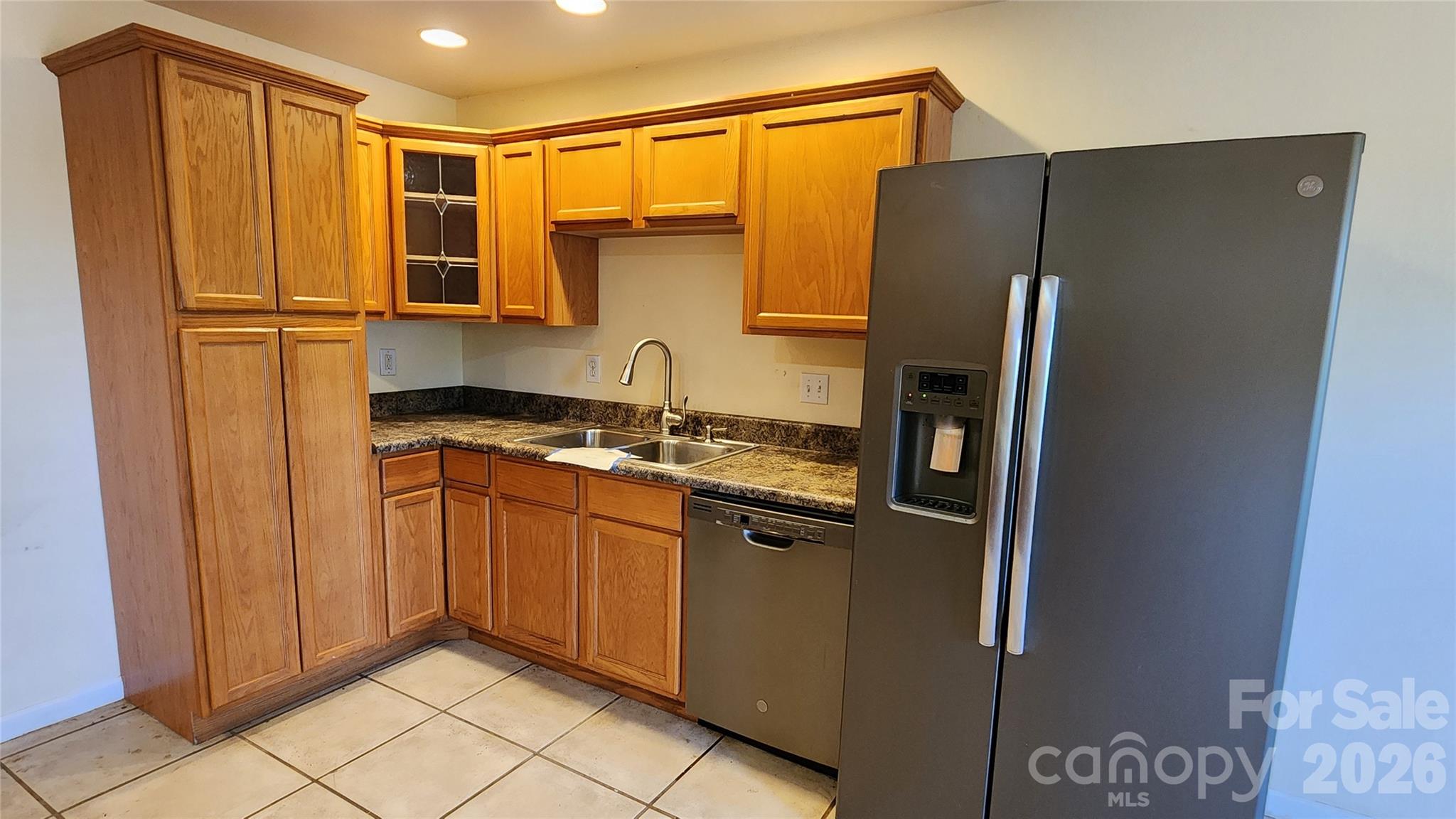 200 Park Place — Morganton