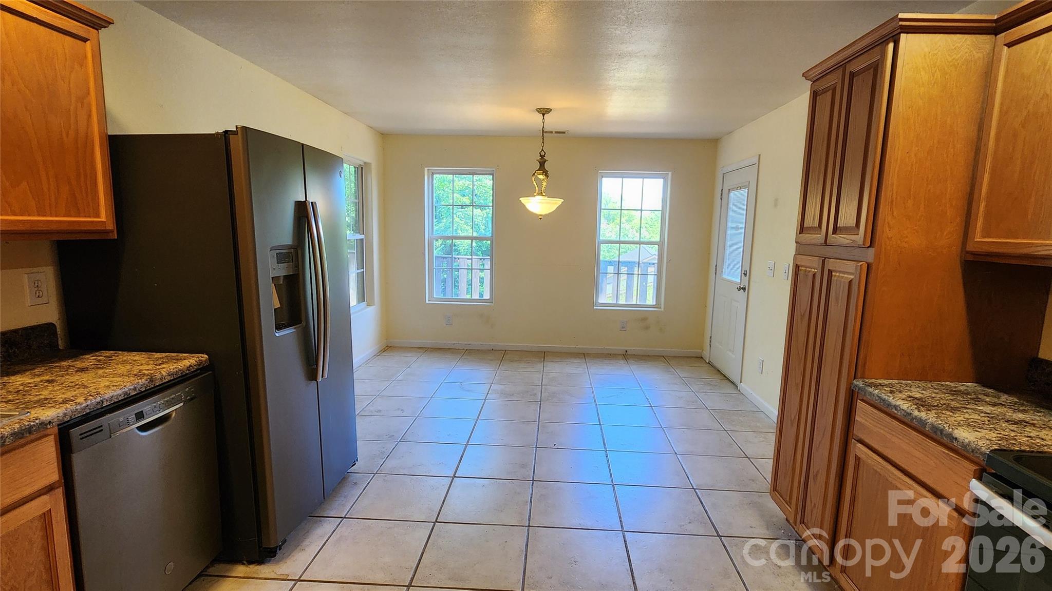 200 Park Place — Morganton