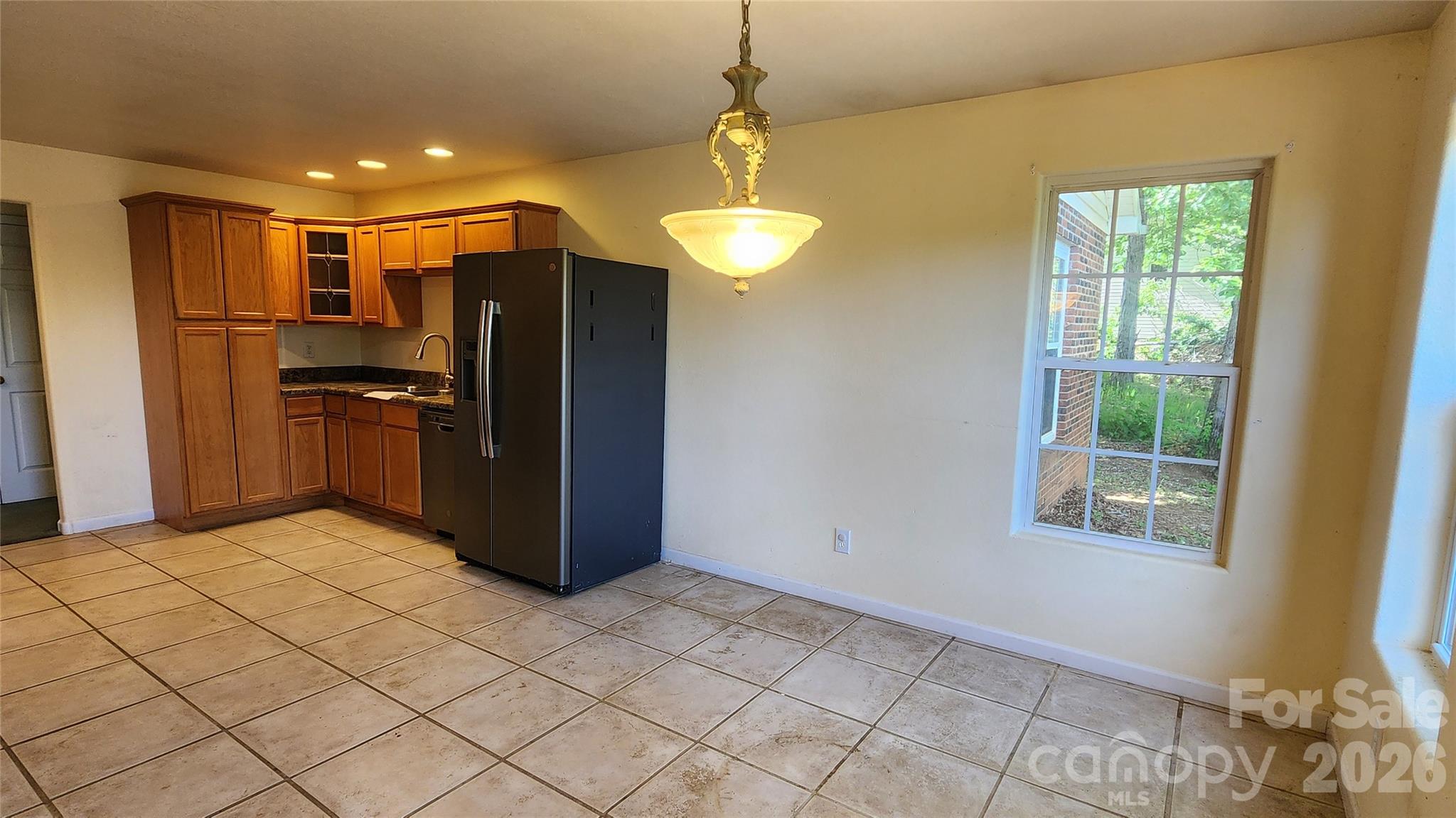 200 Park Place — Morganton