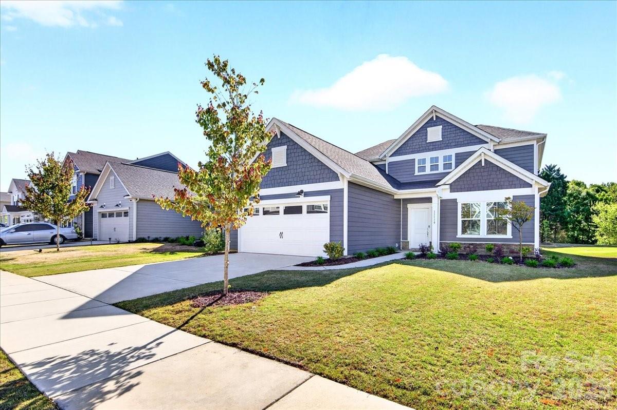 11119 Glasden Road — Charlotte