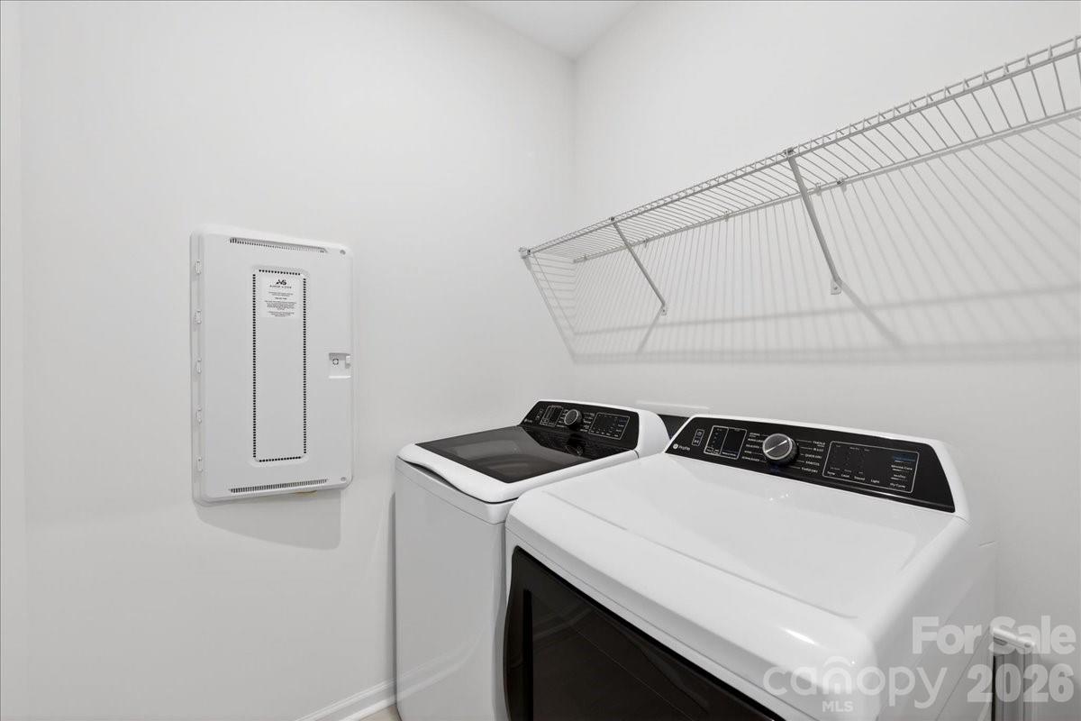 11119 Glasden Road — Charlotte