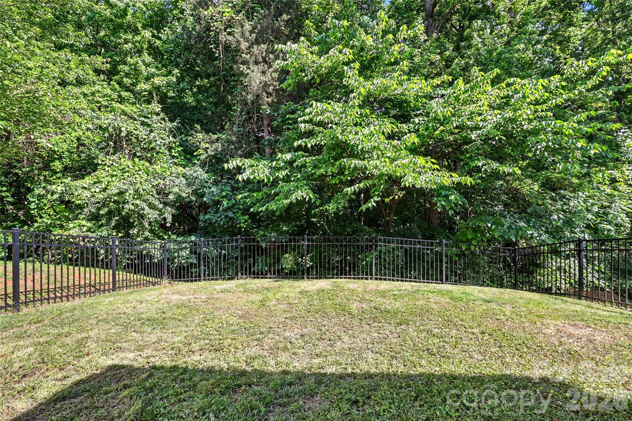 1213 Allegiance Drive — Charlotte