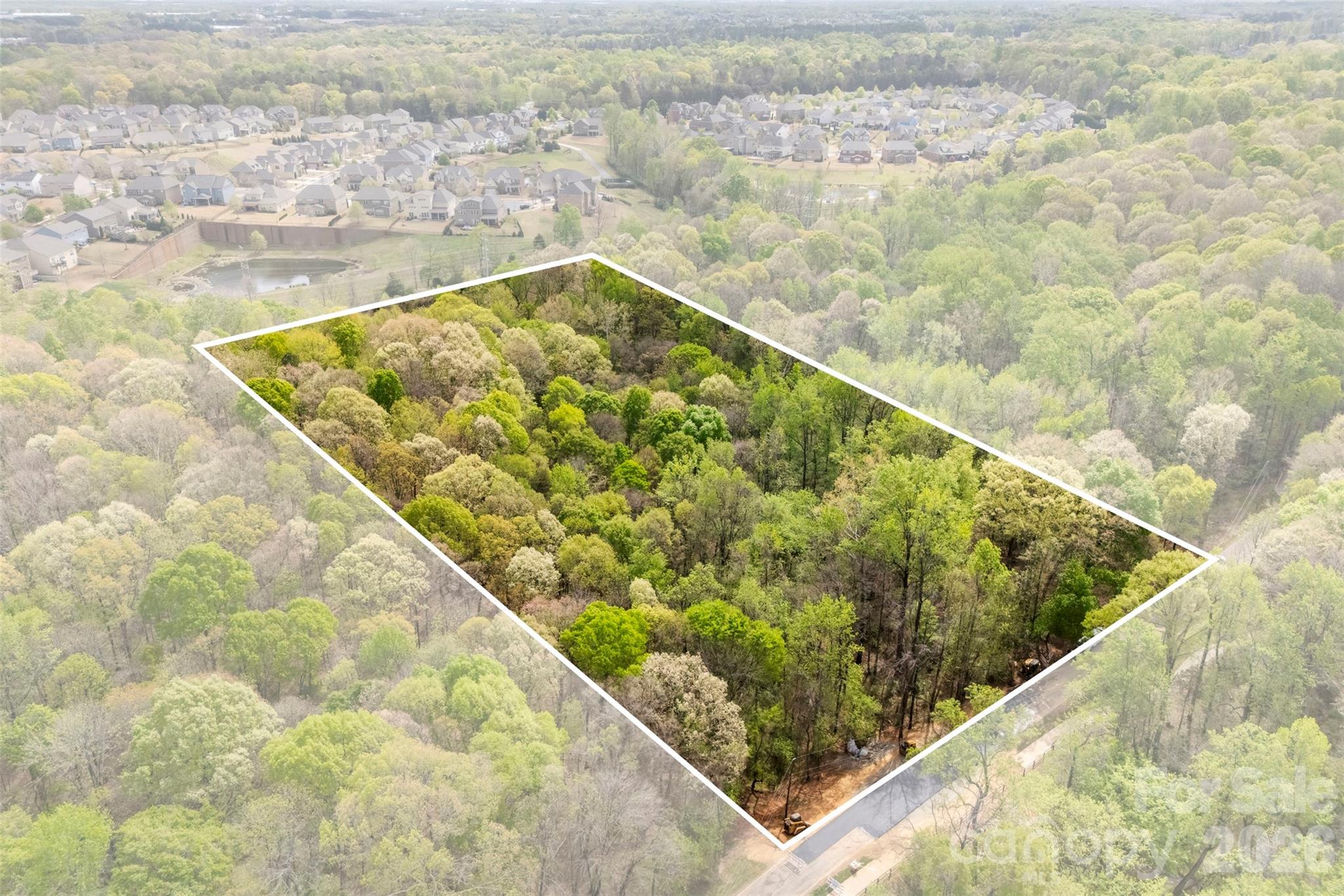 10601 Wildlife Road — Charlotte