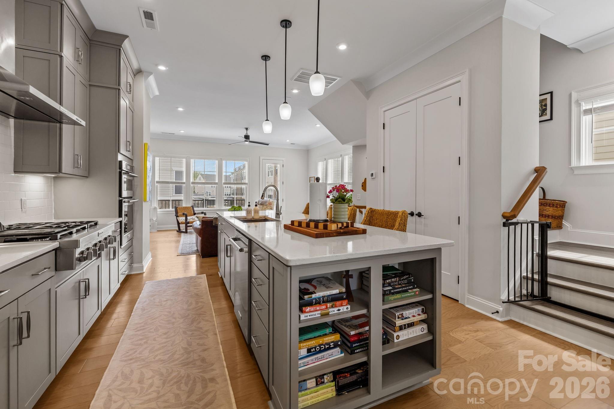 316 N Dotger Avenue — Charlotte