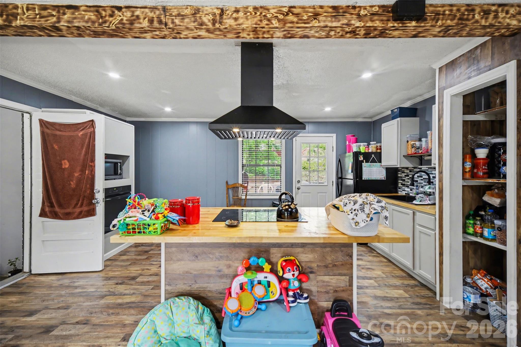 1797 Drywood Circle — Lancaster