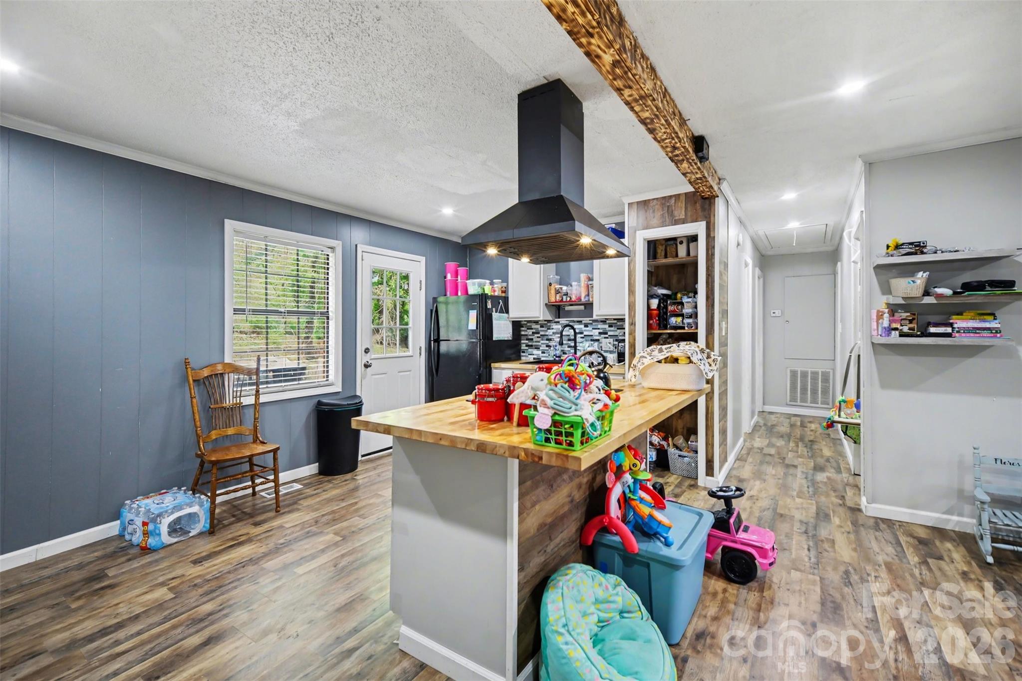 1797 Drywood Circle — Lancaster