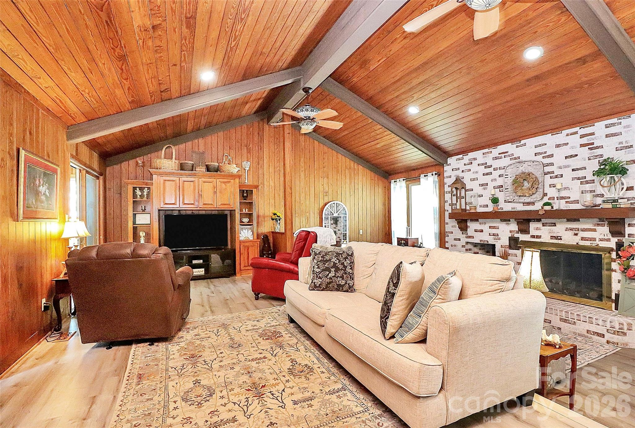 160 Quail Hollow Drive — Kings Mountain