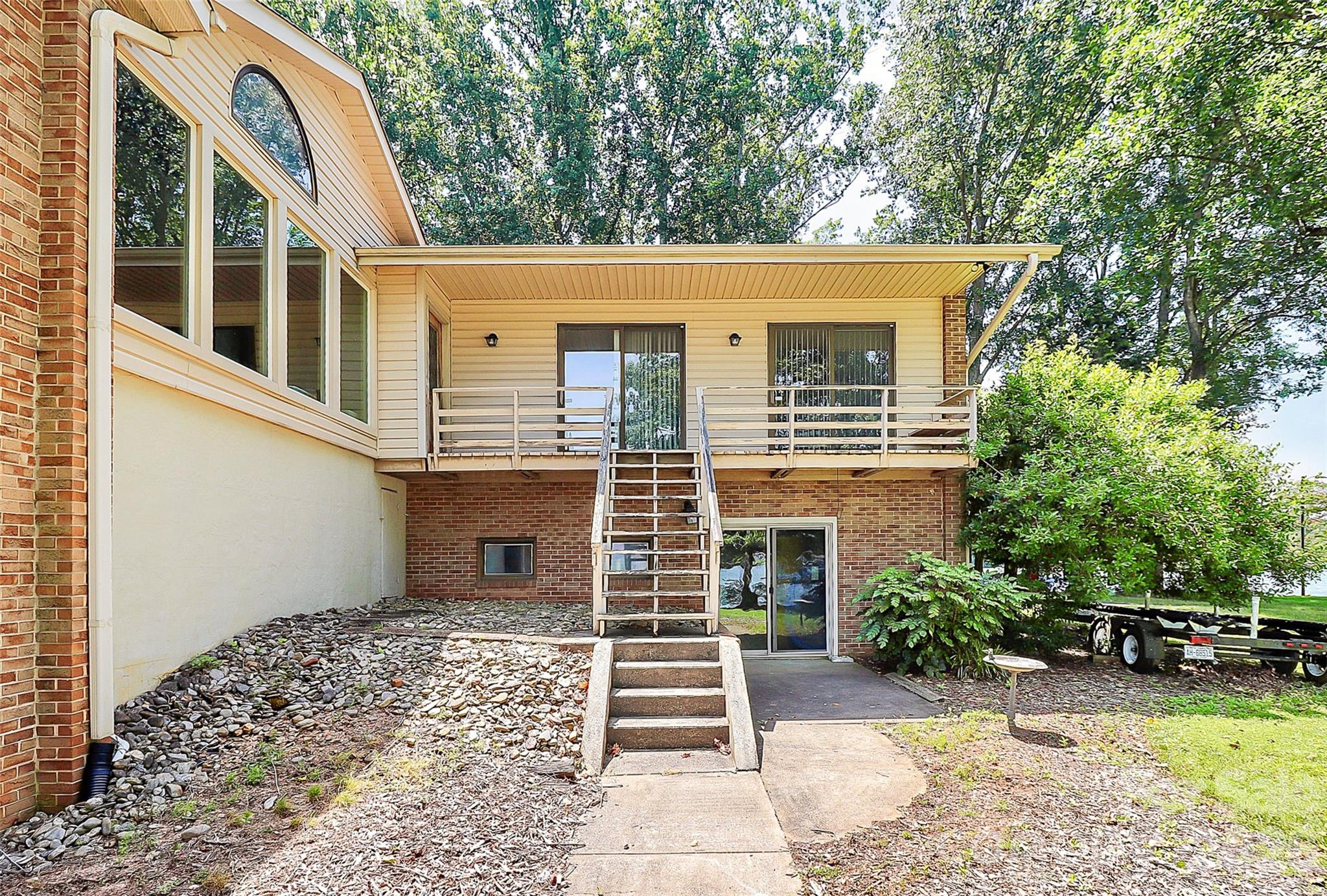 160 Quail Hollow Drive — Kings Mountain