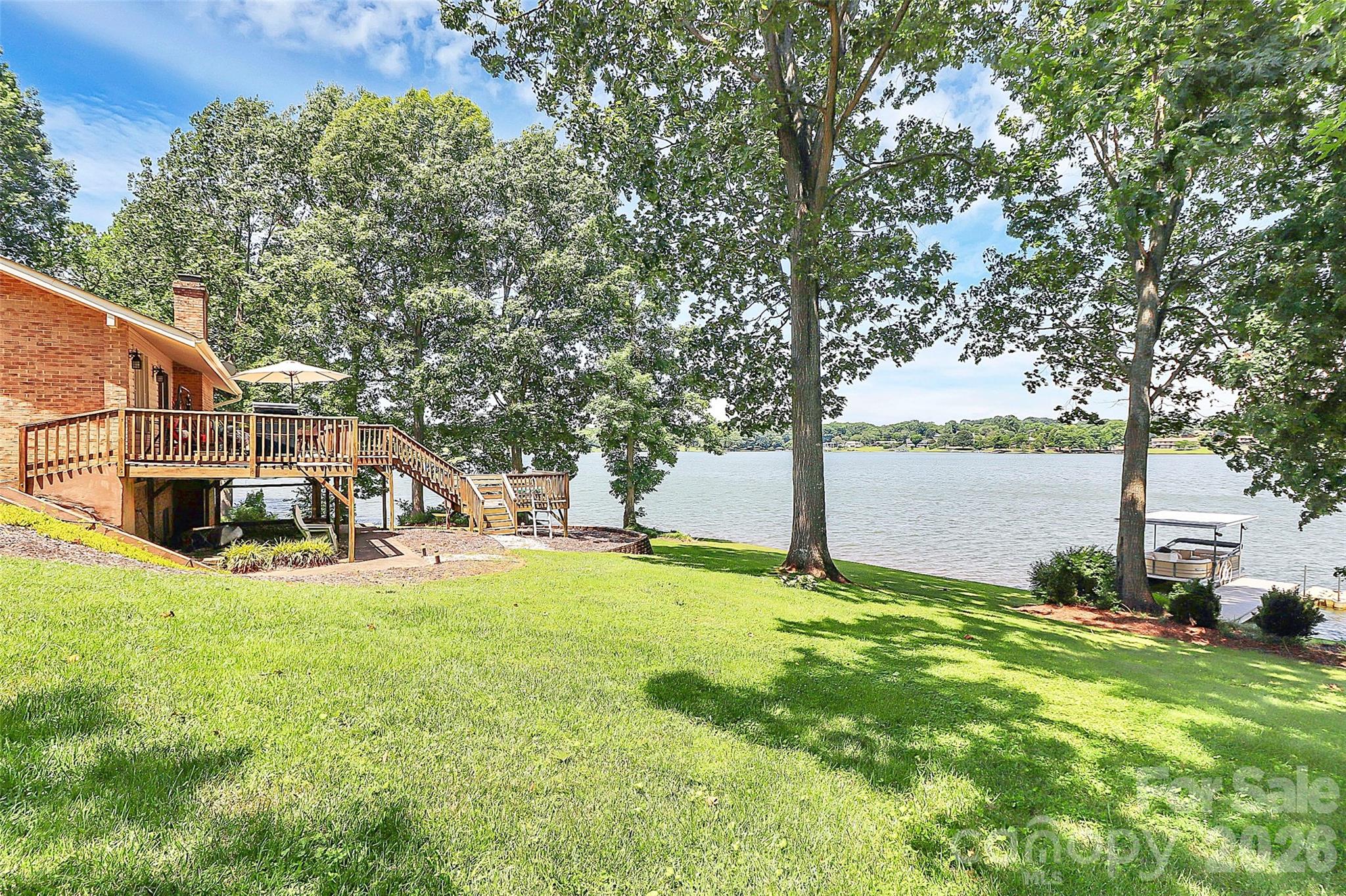 160 Quail Hollow Drive — Kings Mountain