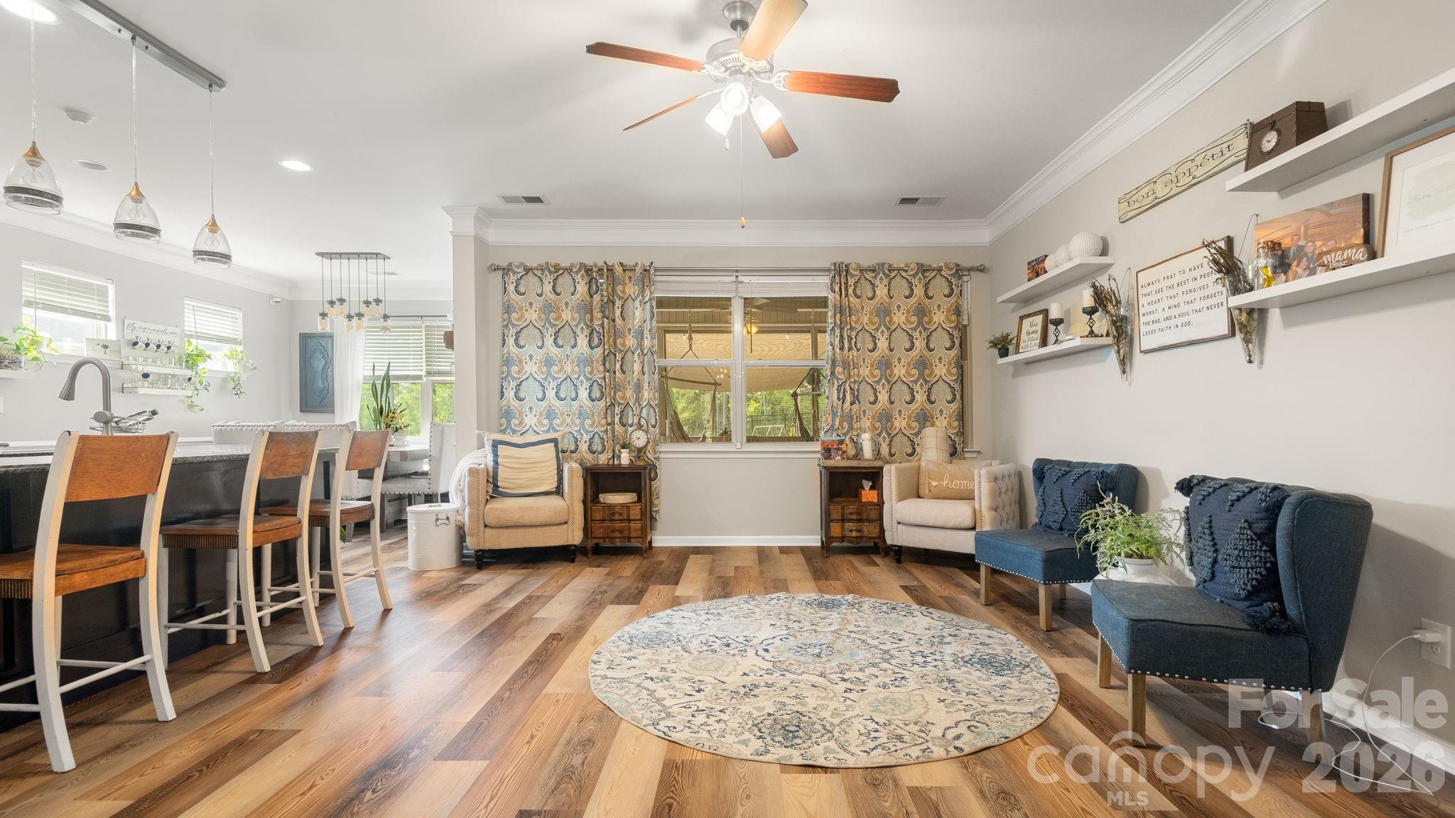 4708 Summerside Drive — Clover