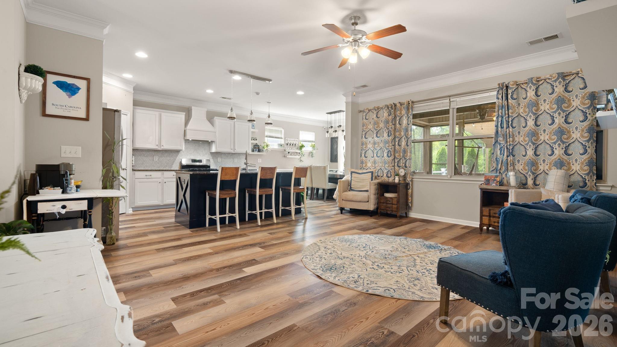 4708 Summerside Drive — Clover
