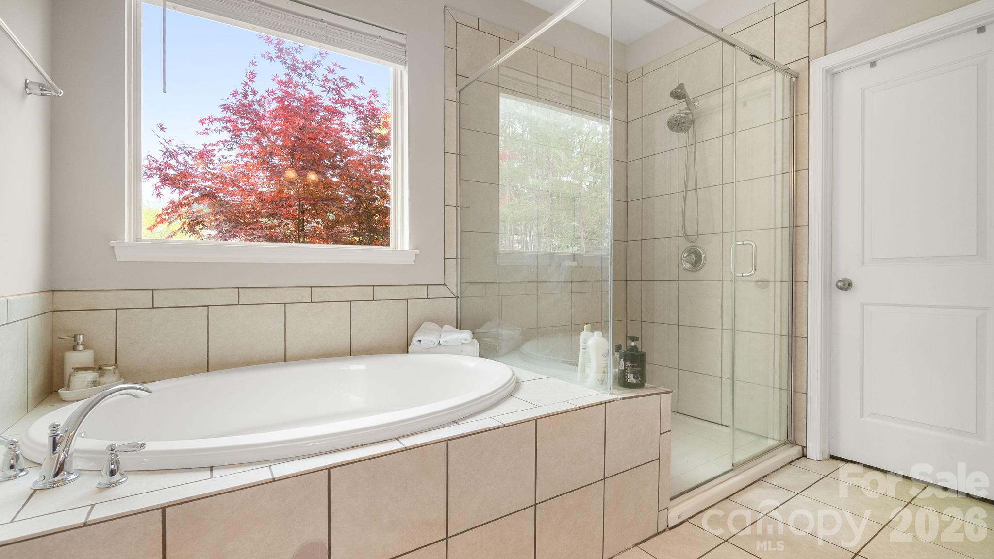 4708 Summerside Drive — Clover