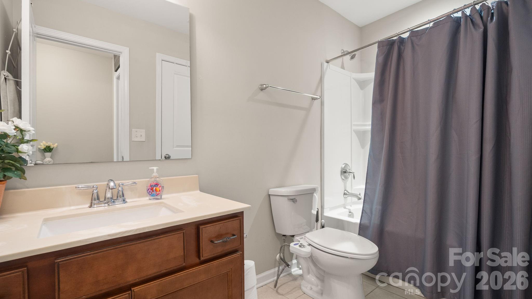 4708 Summerside Drive — Clover