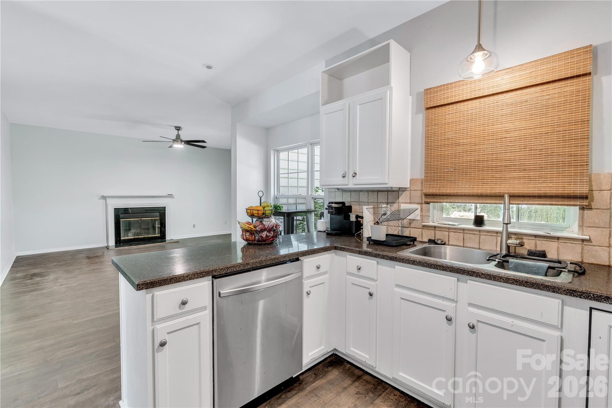 9423 Willow Tree Lane — Charlotte