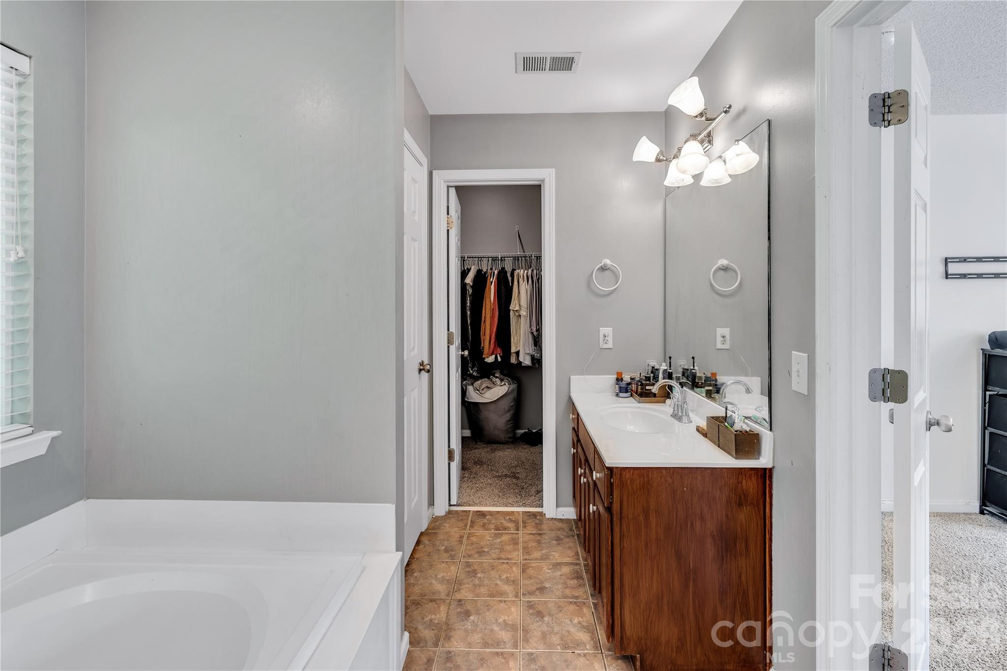 9423 Willow Tree Lane — Charlotte