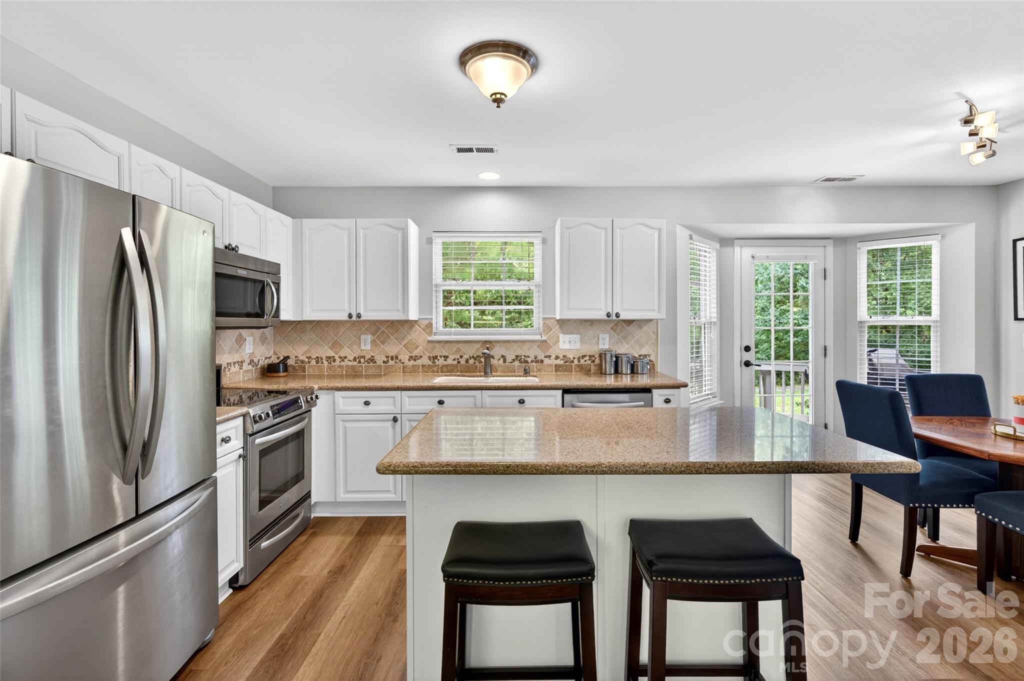 118 Easy Street — Mooresville