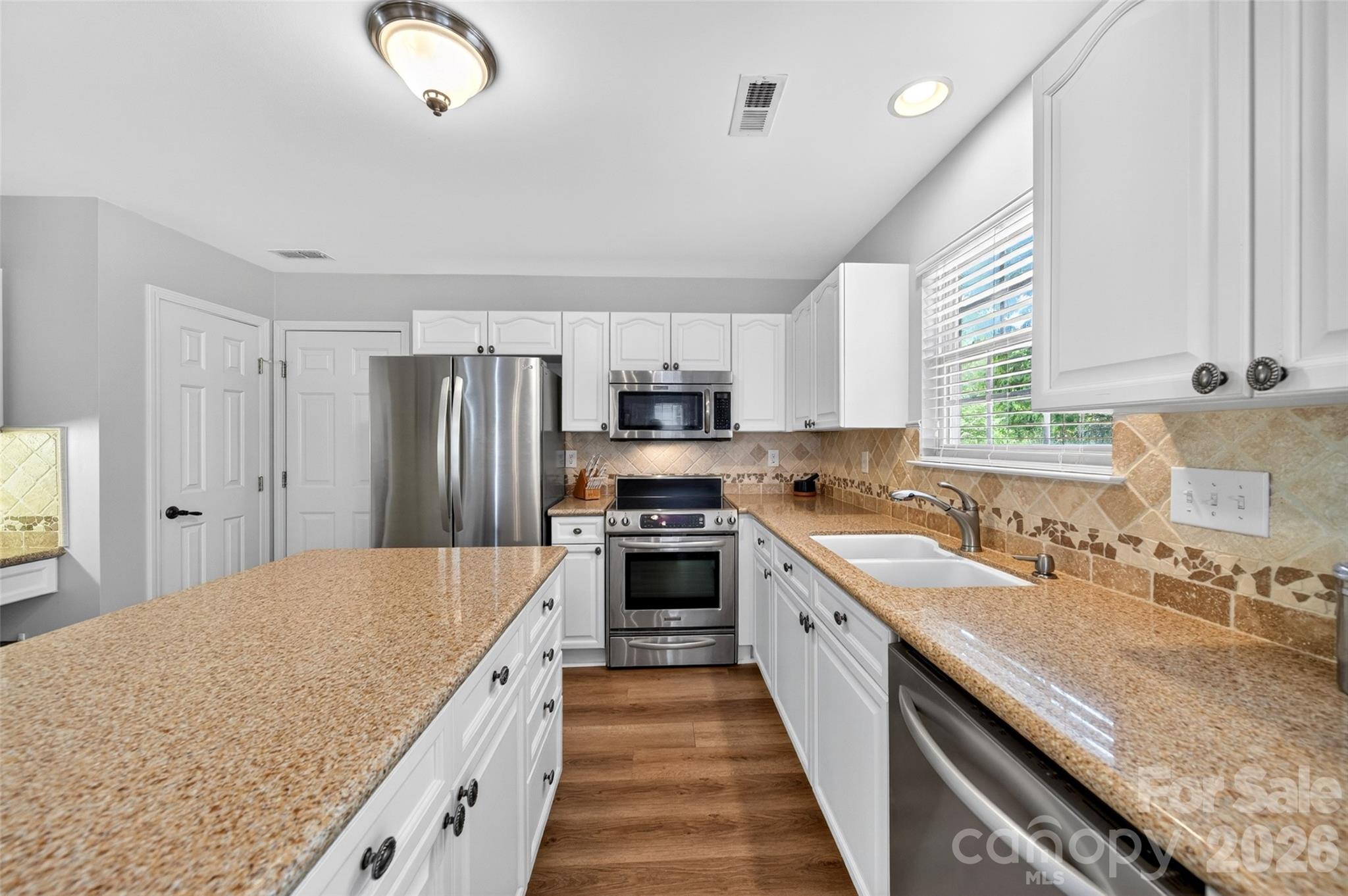 118 Easy Street — Mooresville