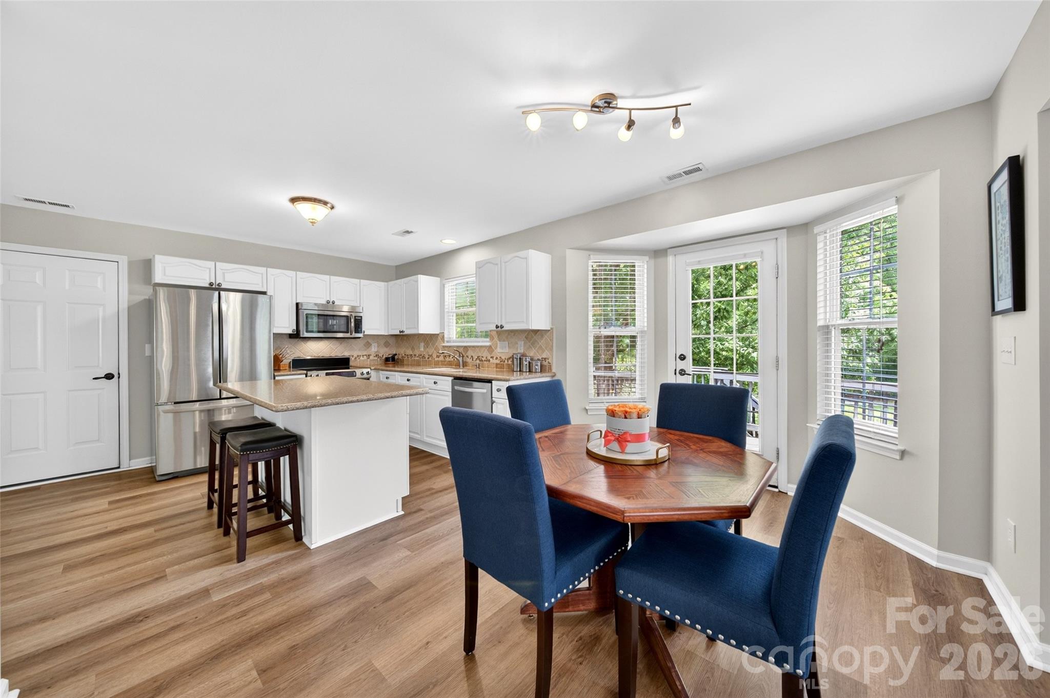 118 Easy Street — Mooresville