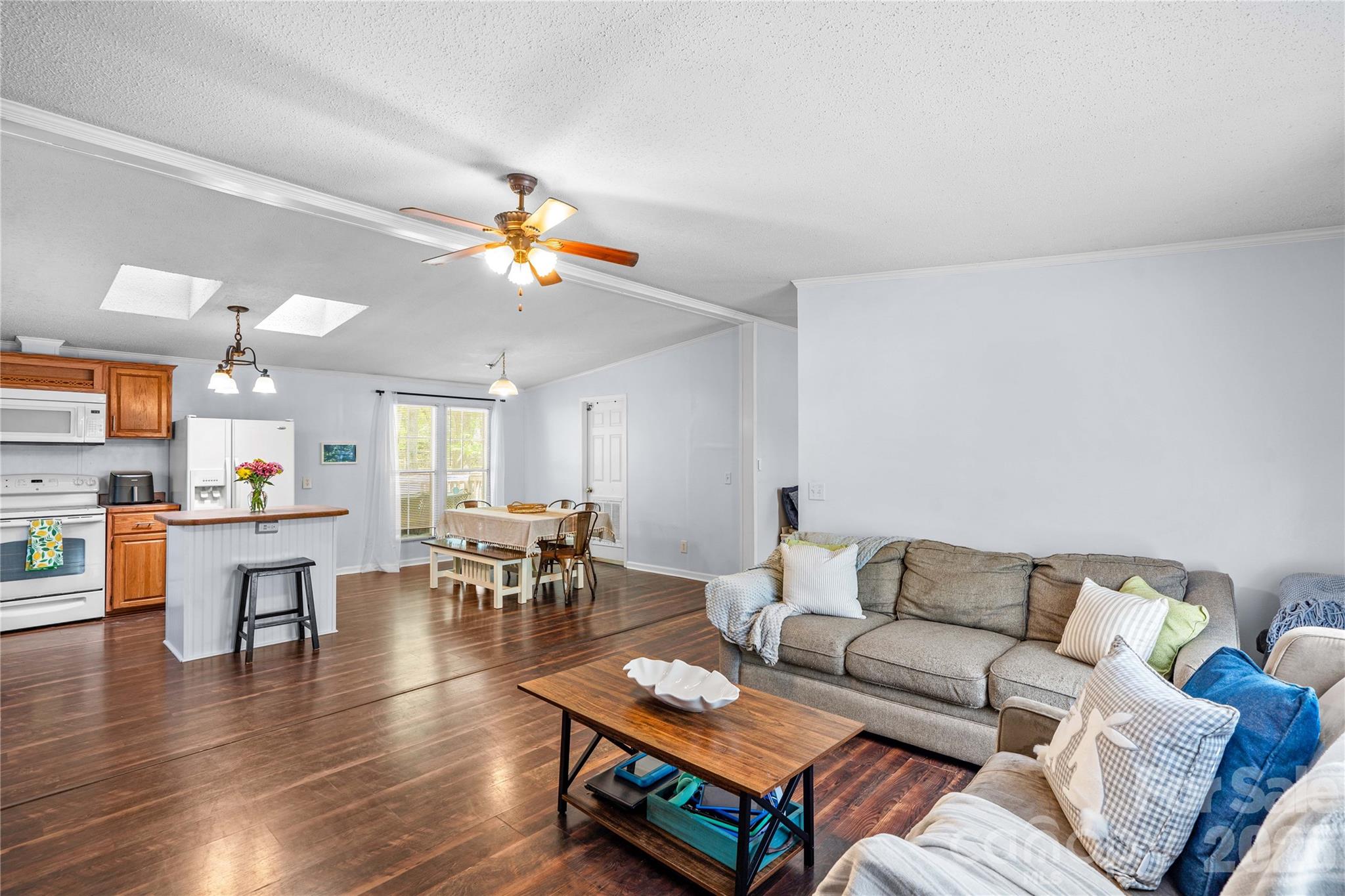 103 Keyside Lane — Mooresville