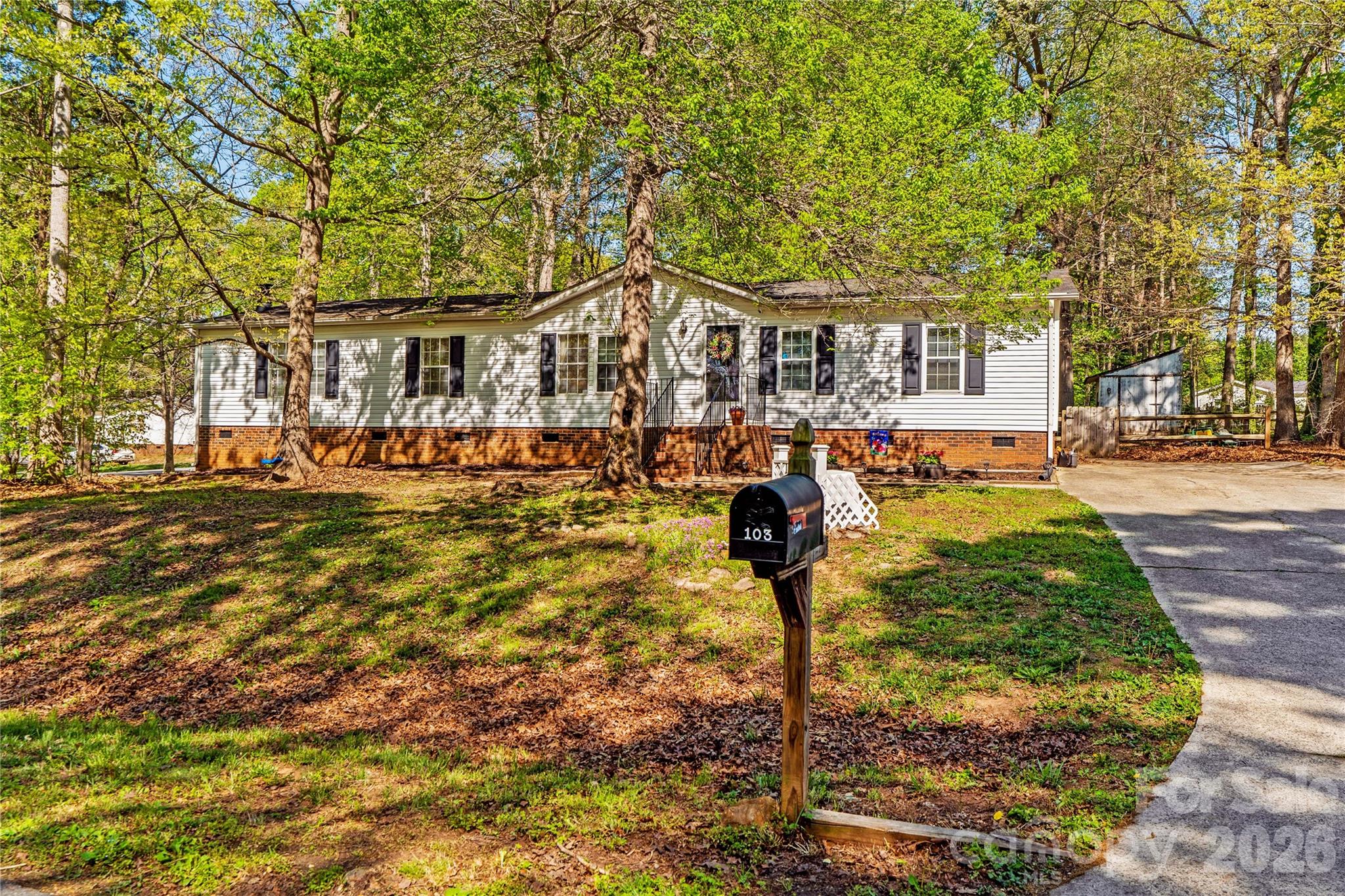 103 Keyside Lane — Mooresville