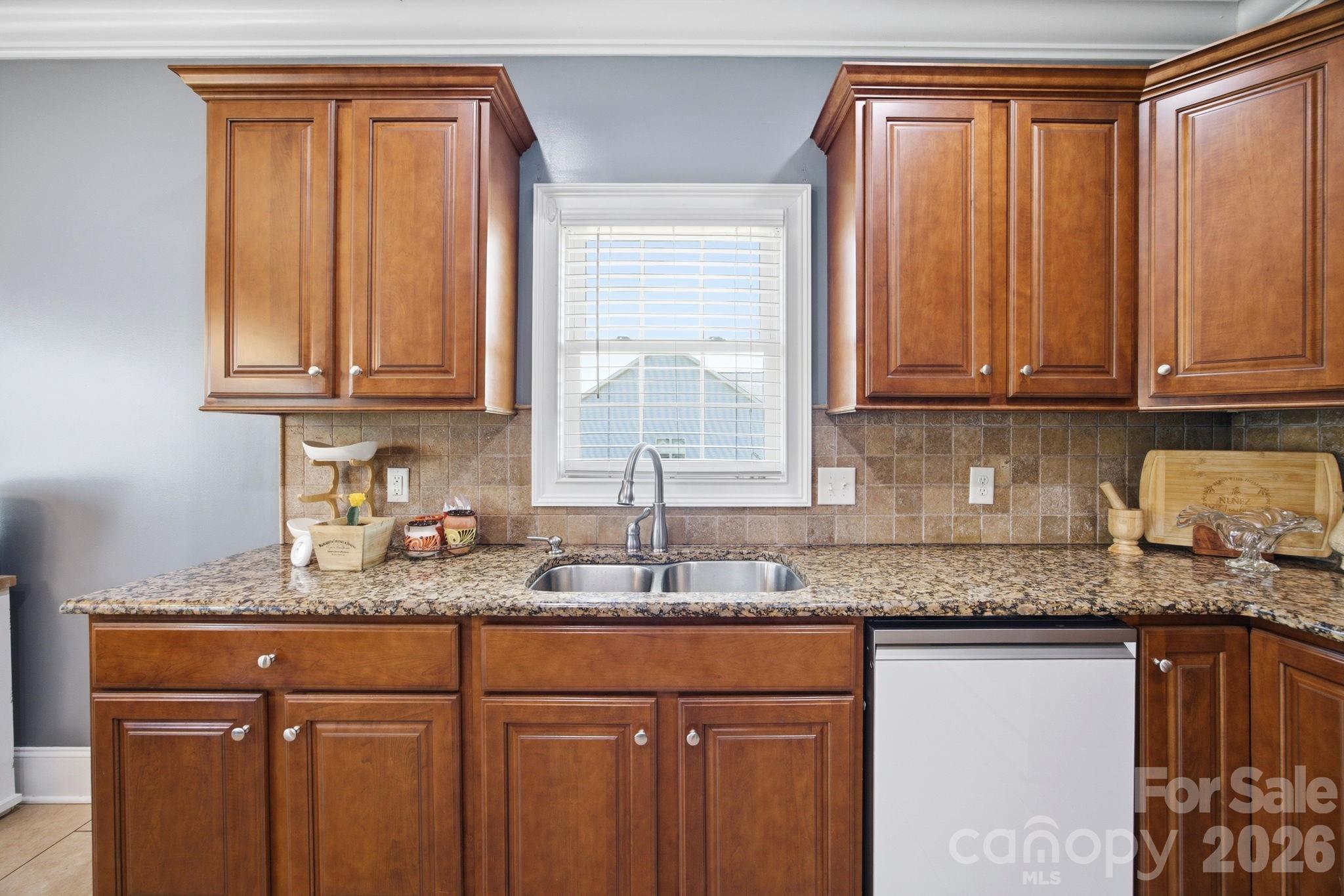 104 Castle Pines Lane — Statesville