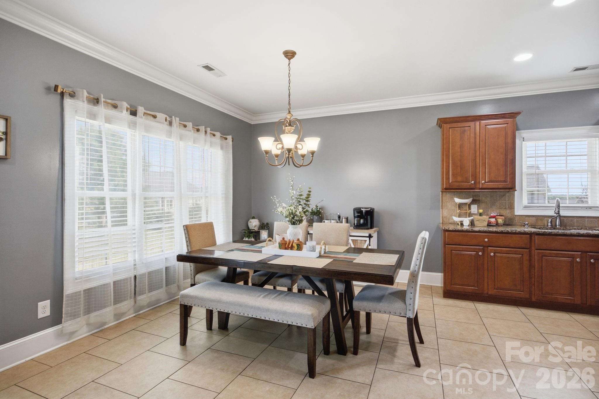 104 Castle Pines Lane — Statesville