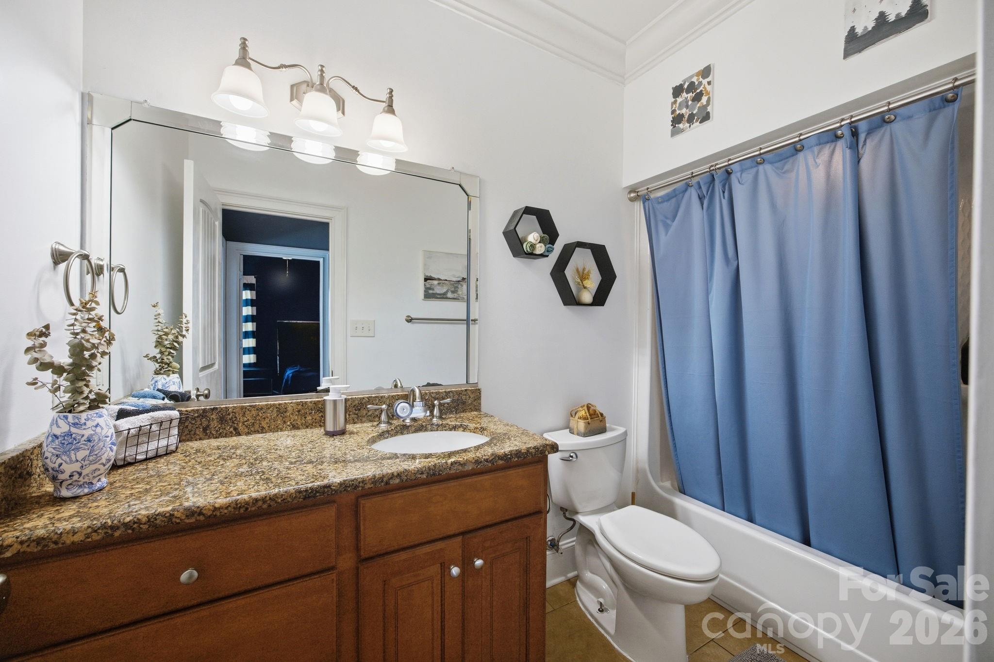 104 Castle Pines Lane — Statesville