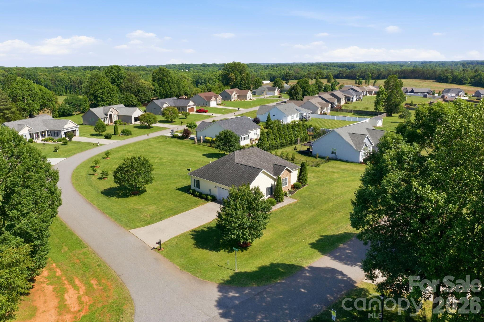 104 Castle Pines Lane — Statesville