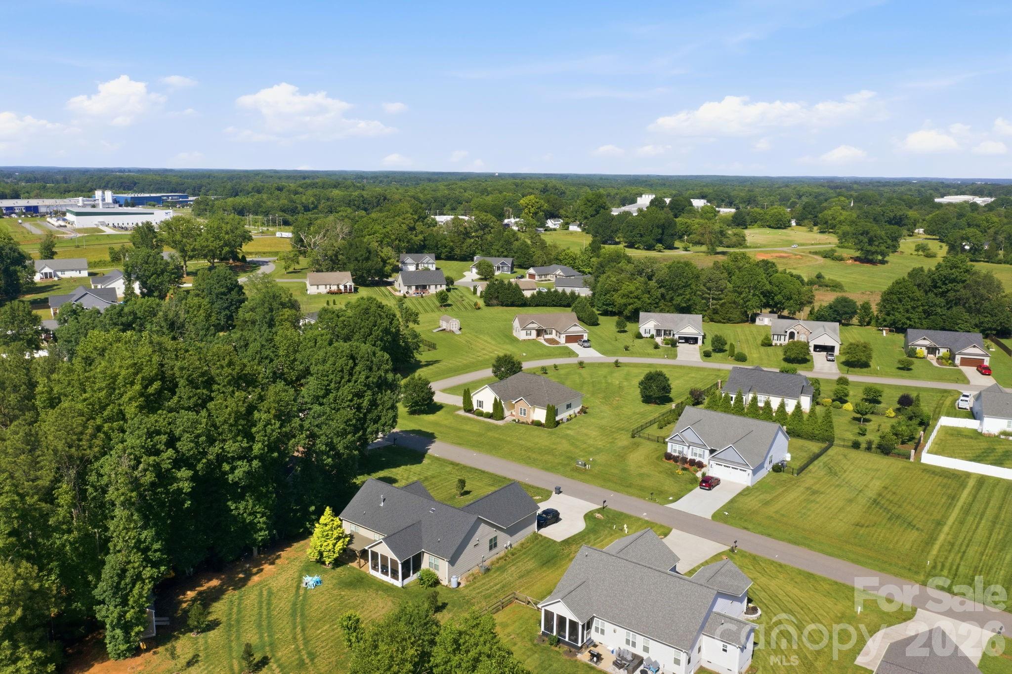 104 Castle Pines Lane — Statesville