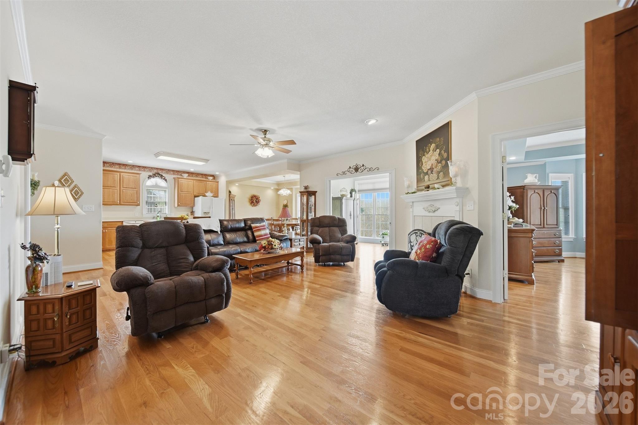 416 Huntington Woods Street N — Lenoir