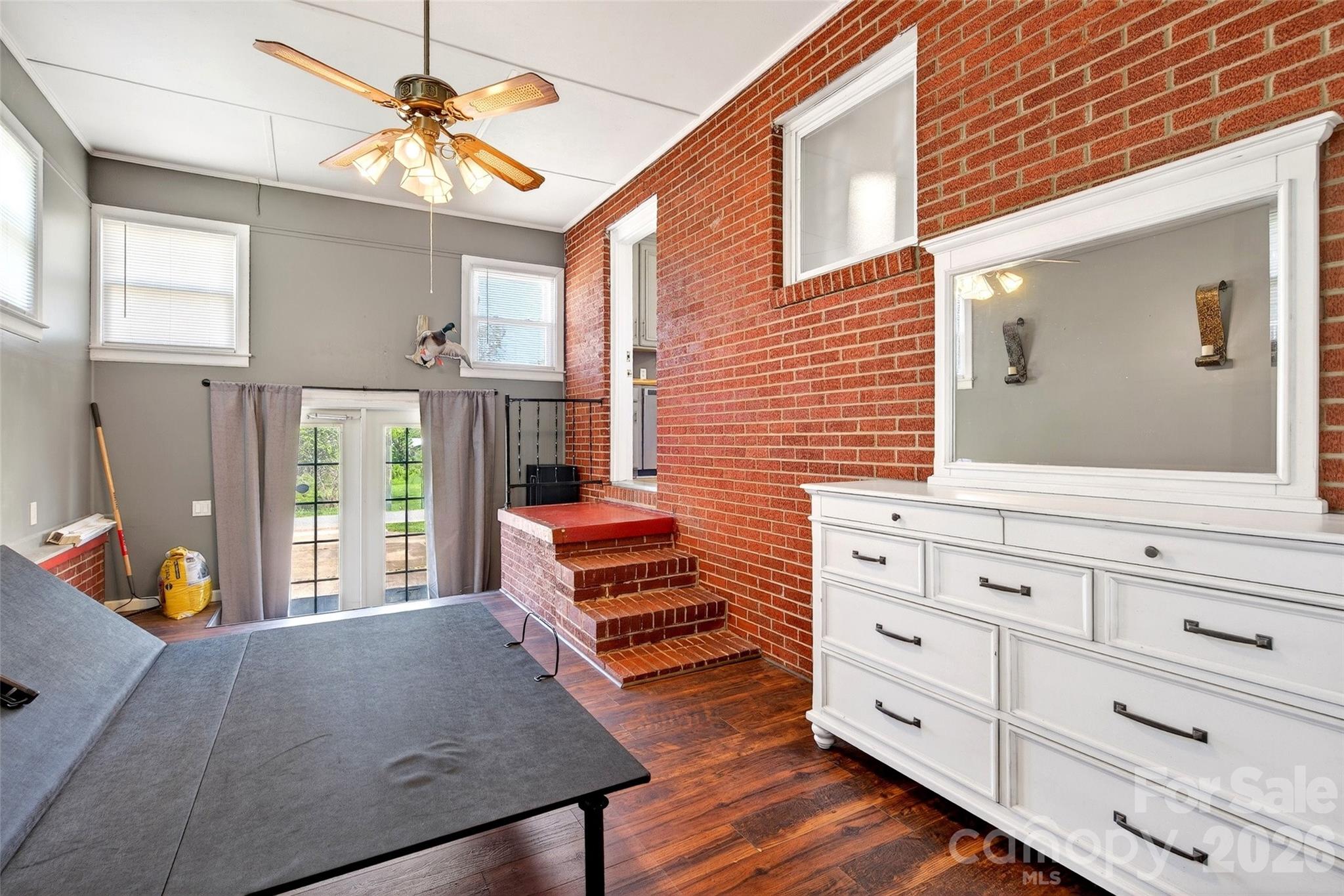 85 Bostic Street — Marion