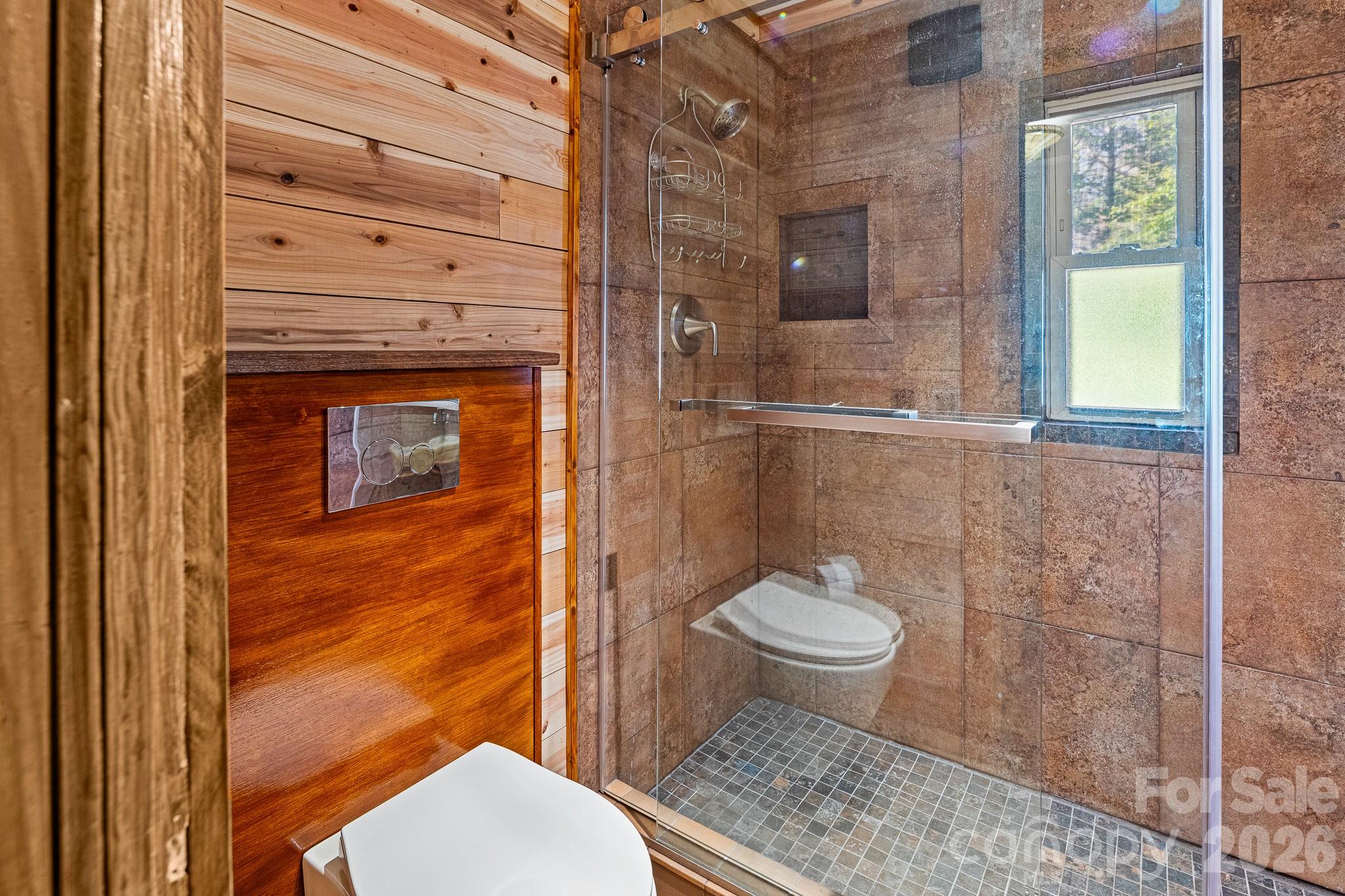 114 Walker Street — Black Mountain