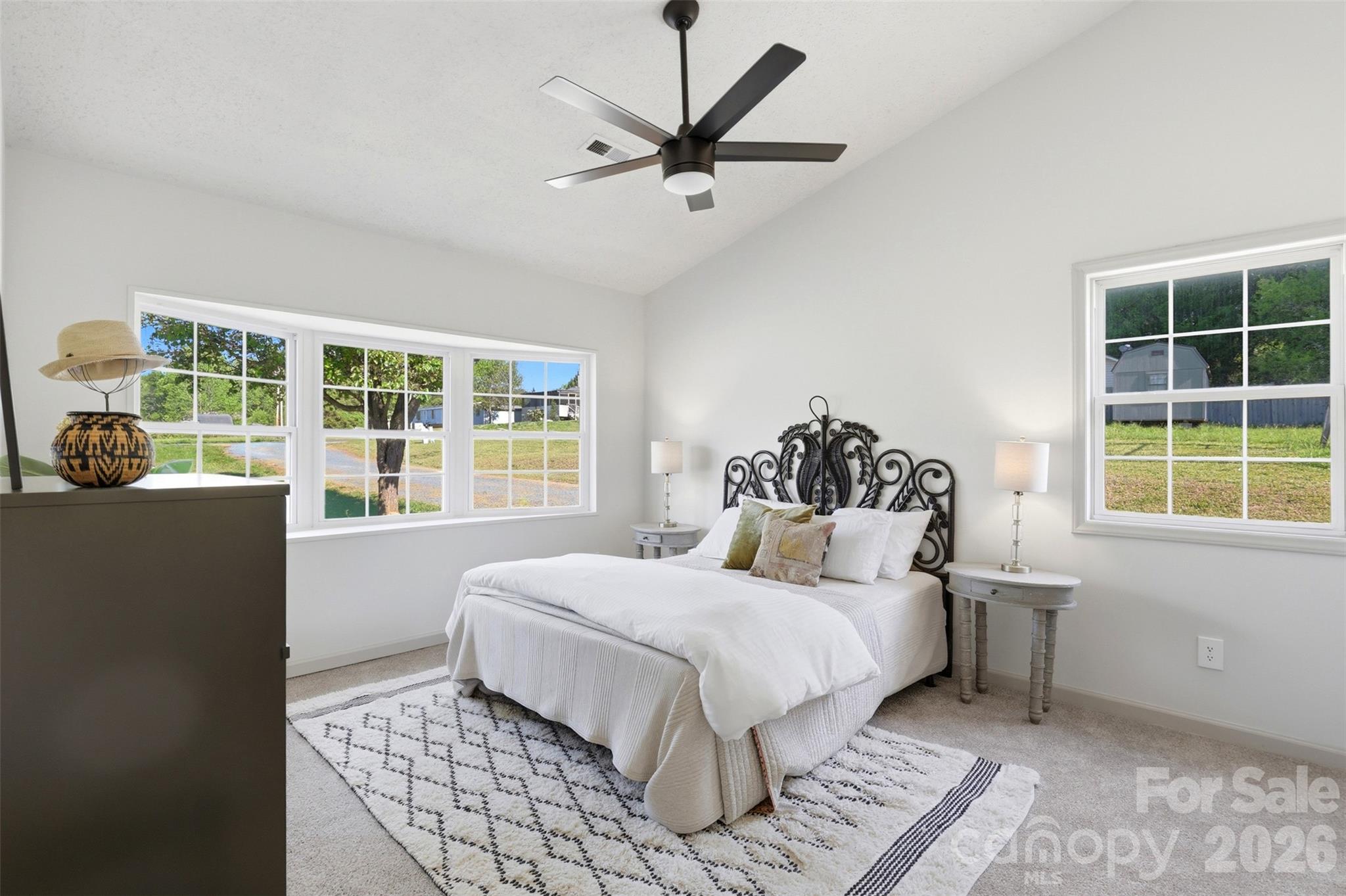 612 Meadowview Drive — Monroe