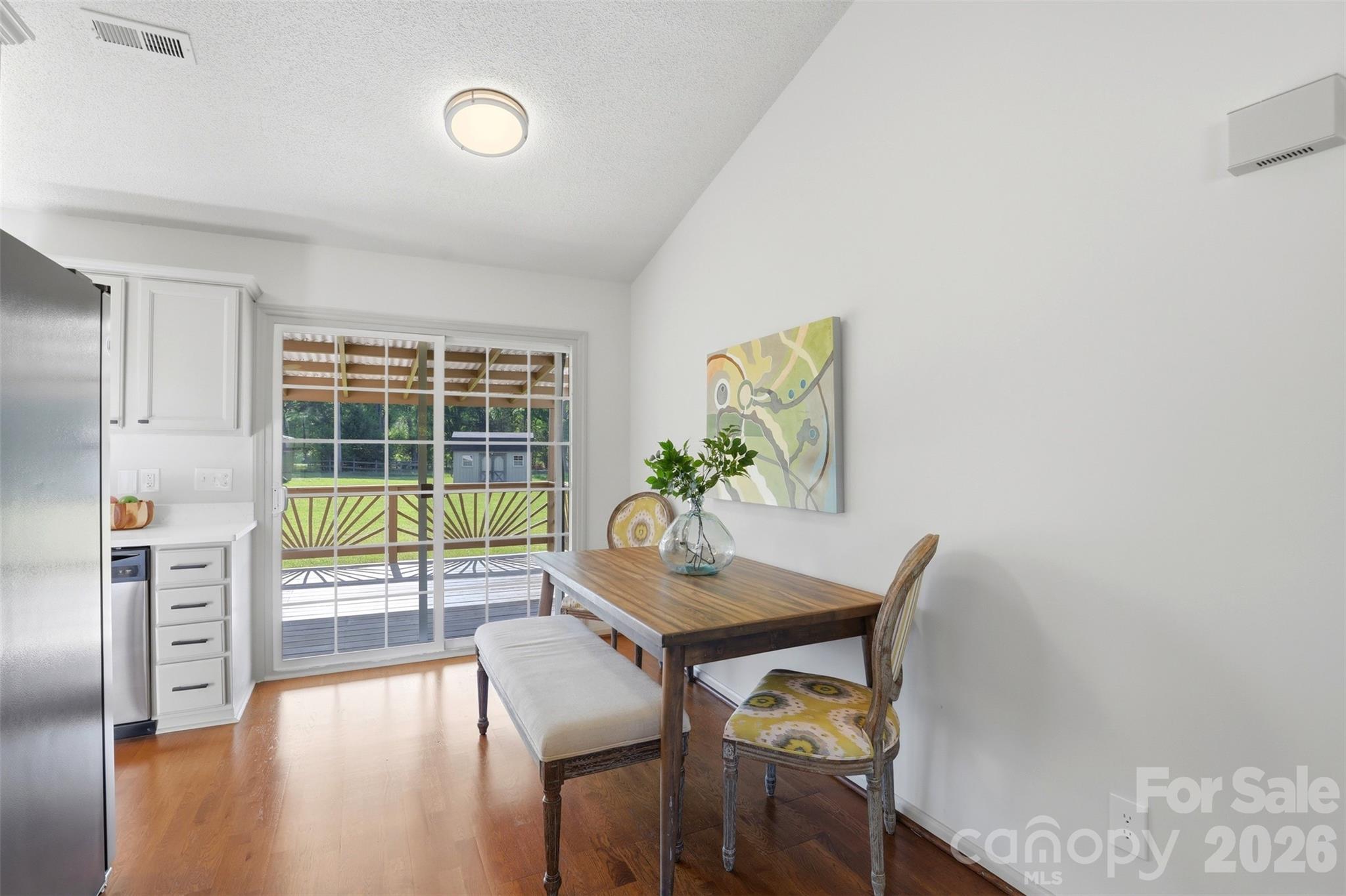 612 Meadowview Drive — Monroe