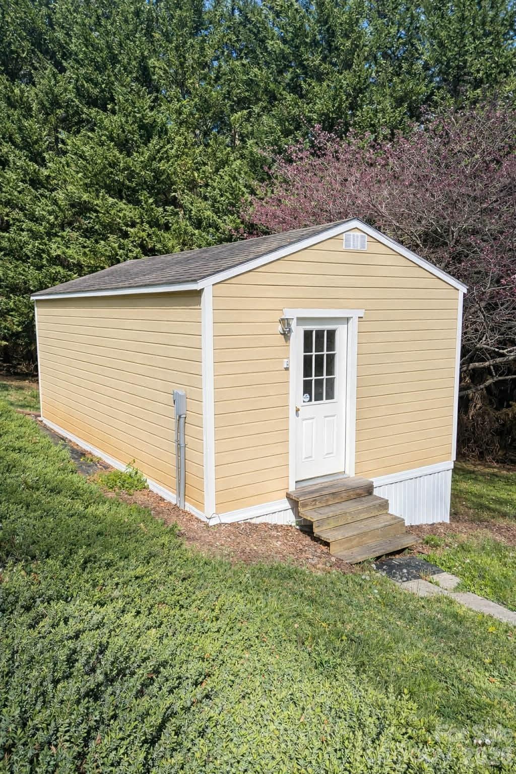 25 Eastwind Lane — Candler