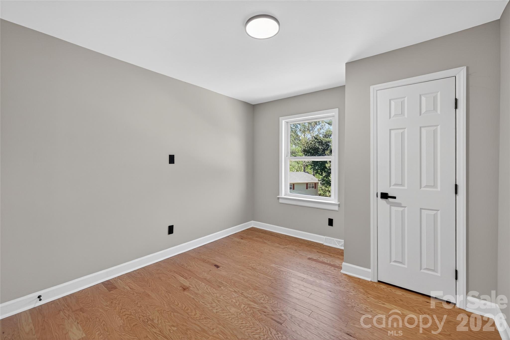 300 Dollar Circle — Charlotte