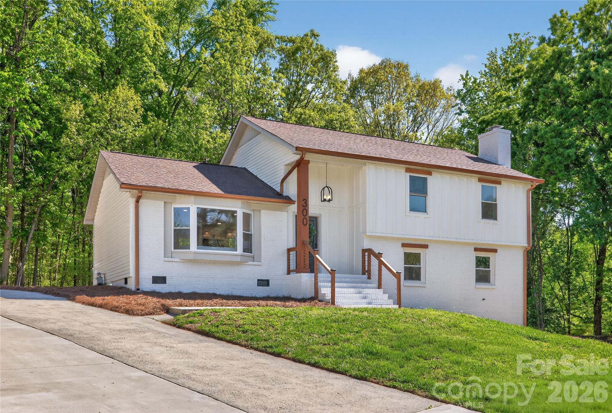 300 Dollar Circle — Charlotte