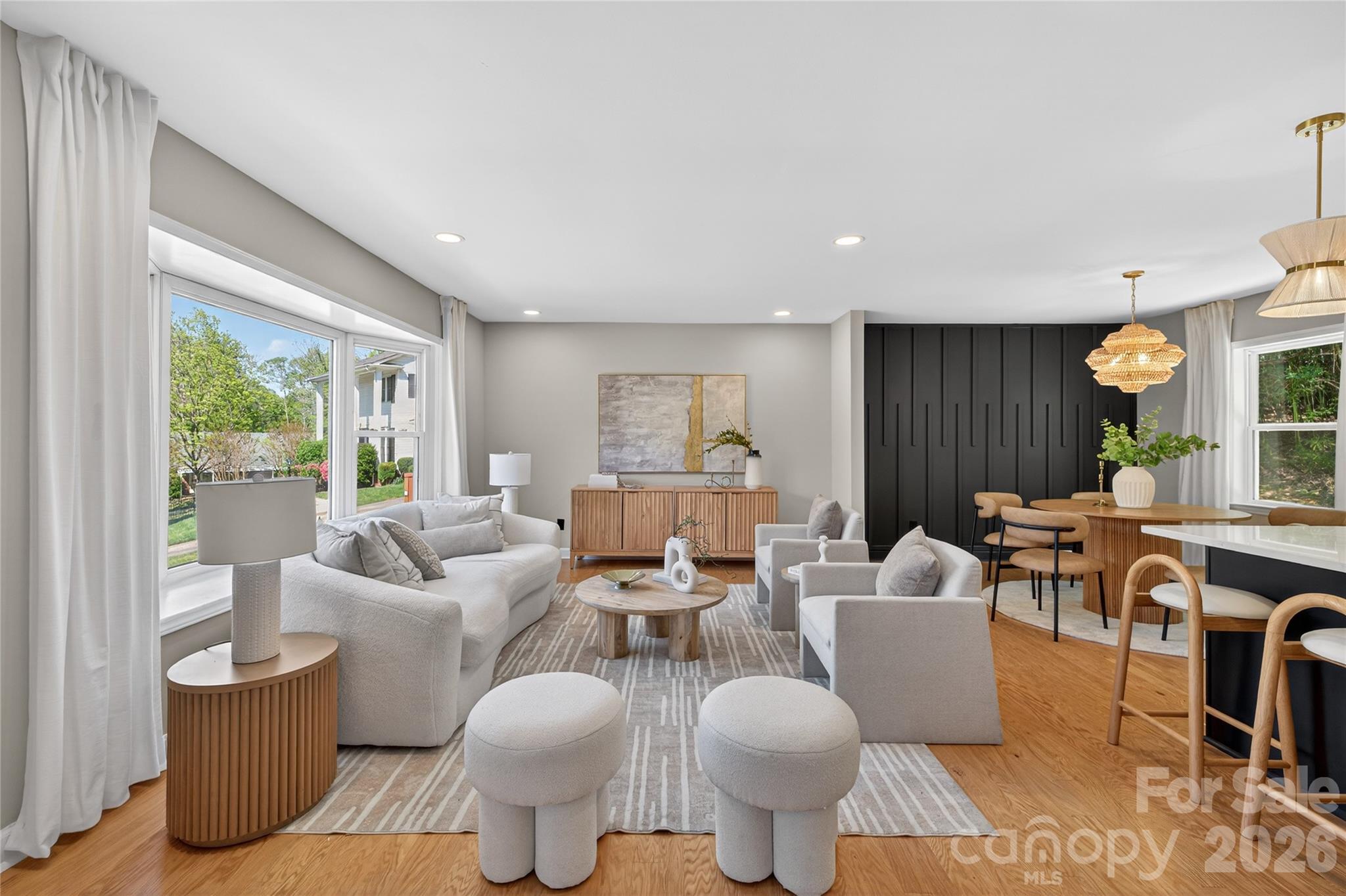 300 Dollar Circle — Charlotte