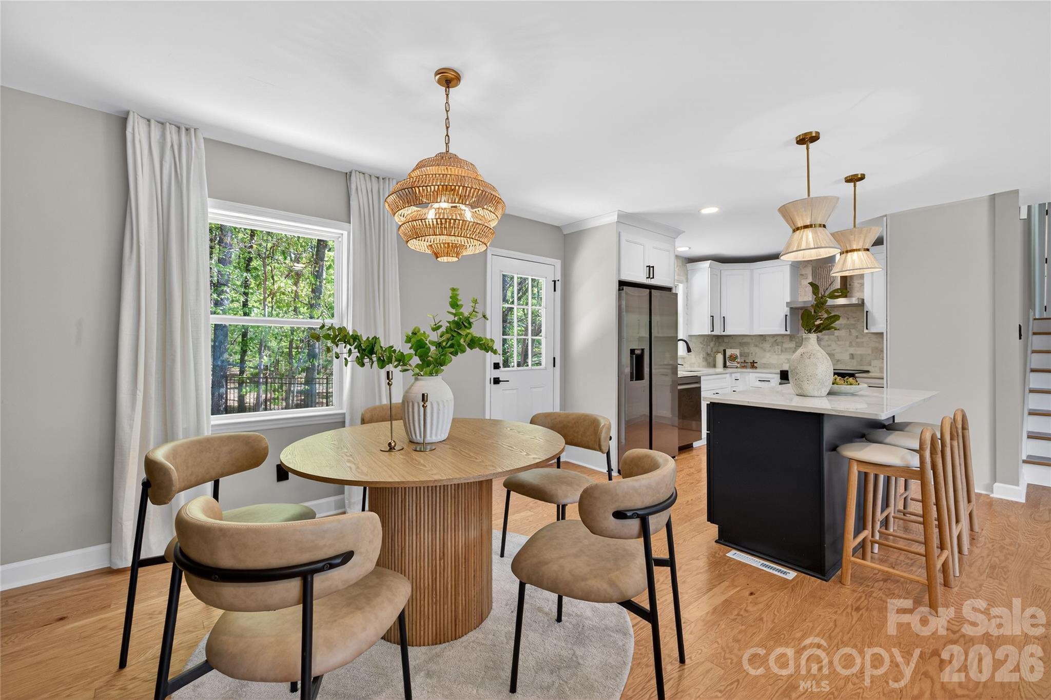 300 Dollar Circle — Charlotte