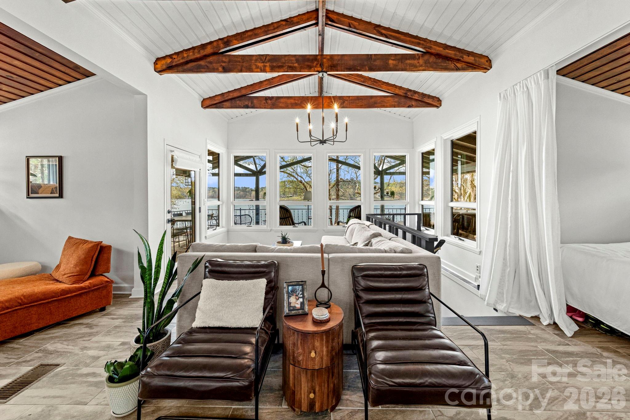 2262 Beaver Creek Road — Camden
