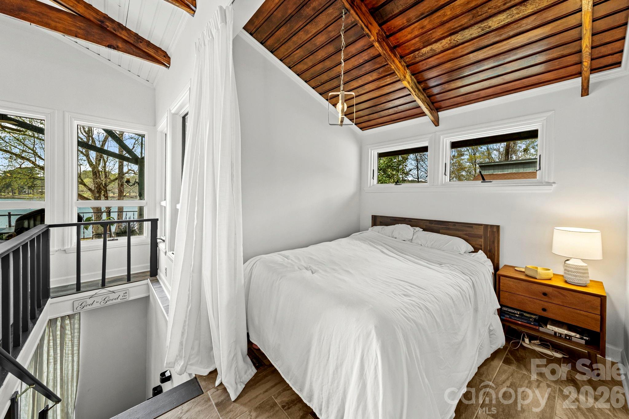 2262 Beaver Creek Road — Camden