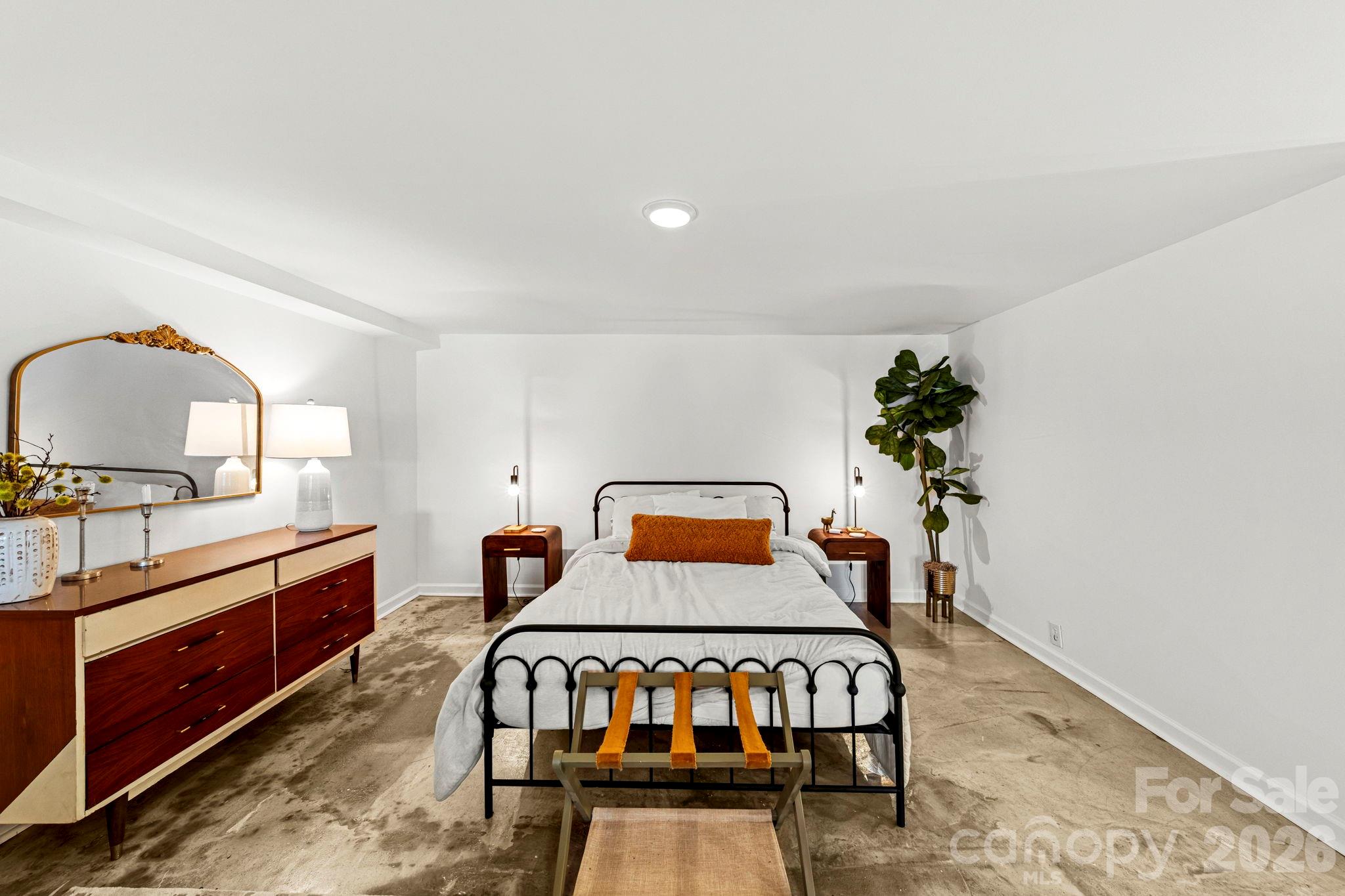 2262 Beaver Creek Road — Camden