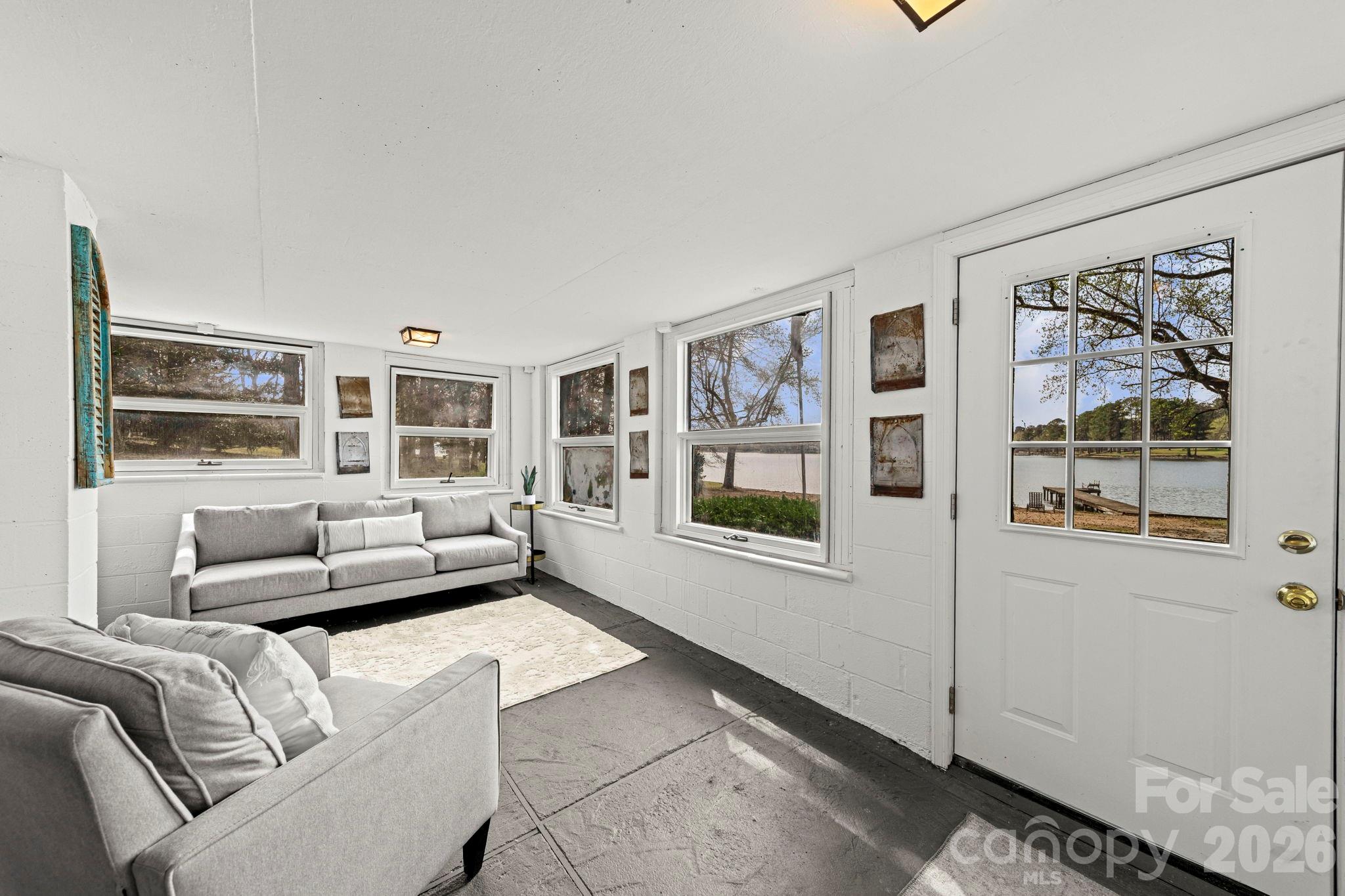 2262 Beaver Creek Road — Camden